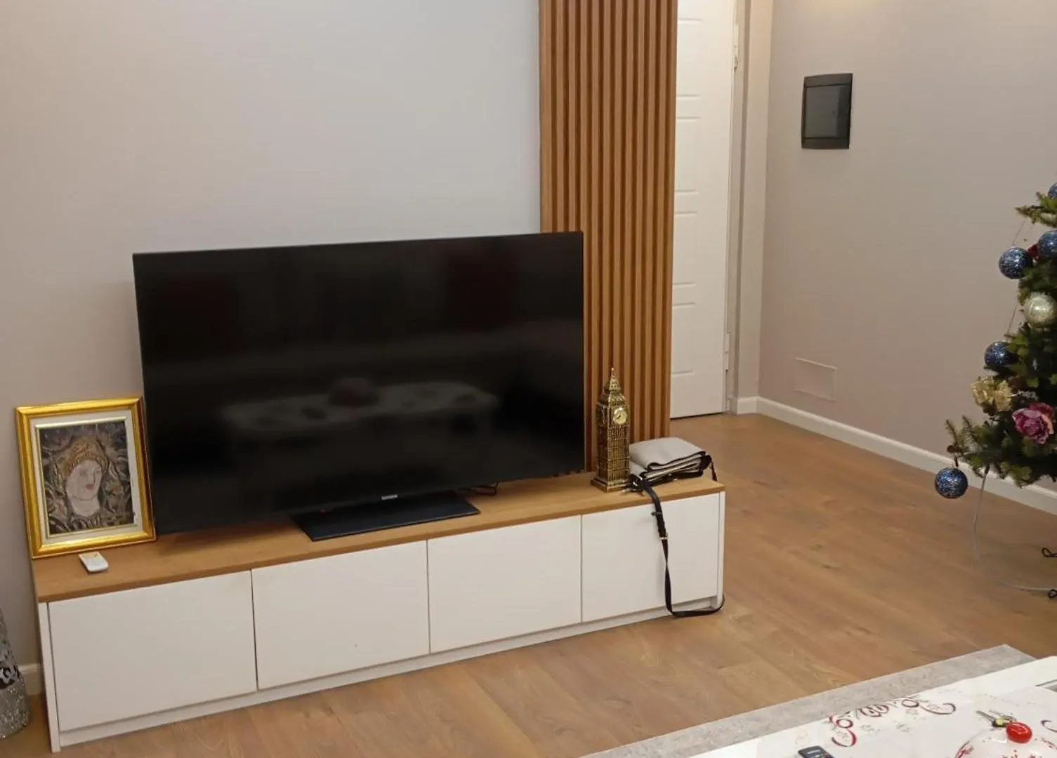 Jolie Center Apartment Тирана