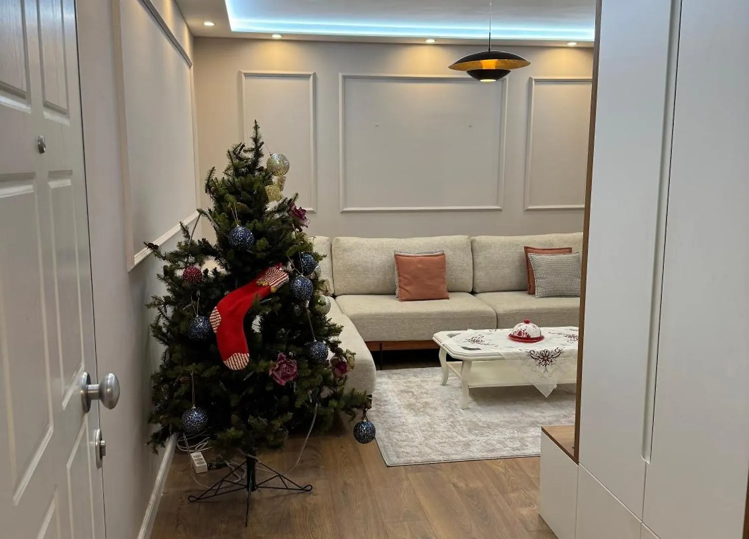 Jolie Center Apartment Тирана