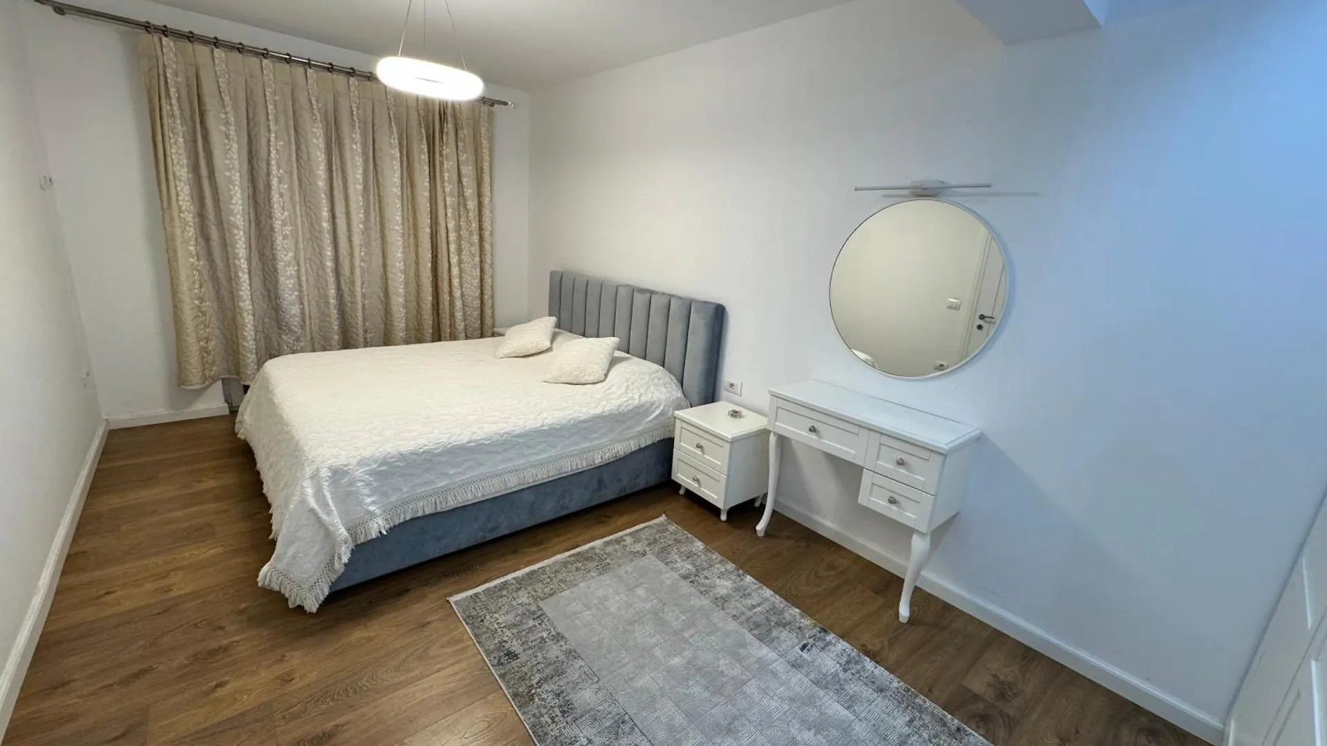 Jolie Center Apartment Тирана 0*,