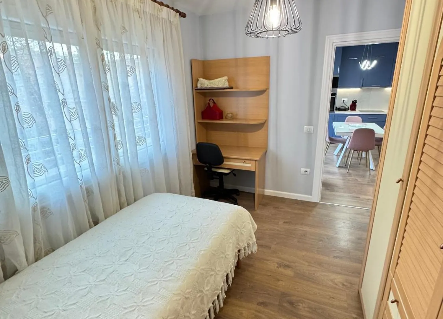 Jolie Center Apartment Тирана