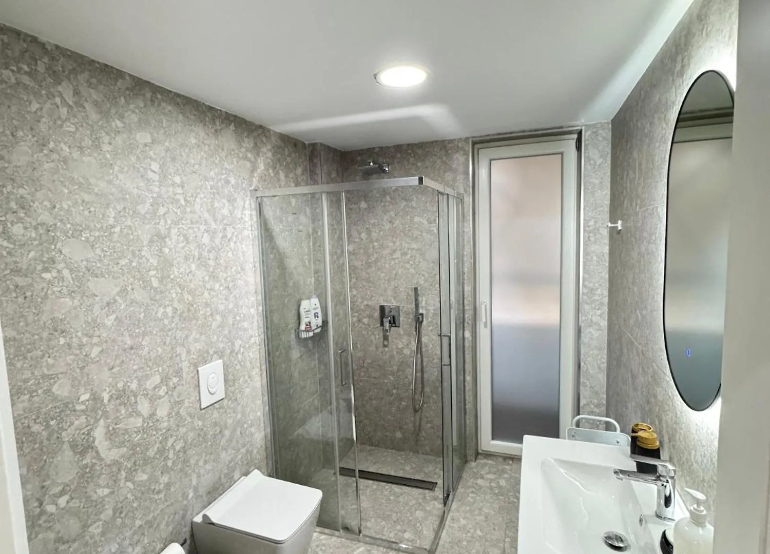 Jolie Center Apartment Тирана Албания